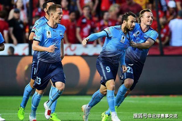 本特：金球奖首选凯恩，他的赛季表现令人瞩目